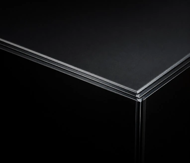 High performance glass edge detail